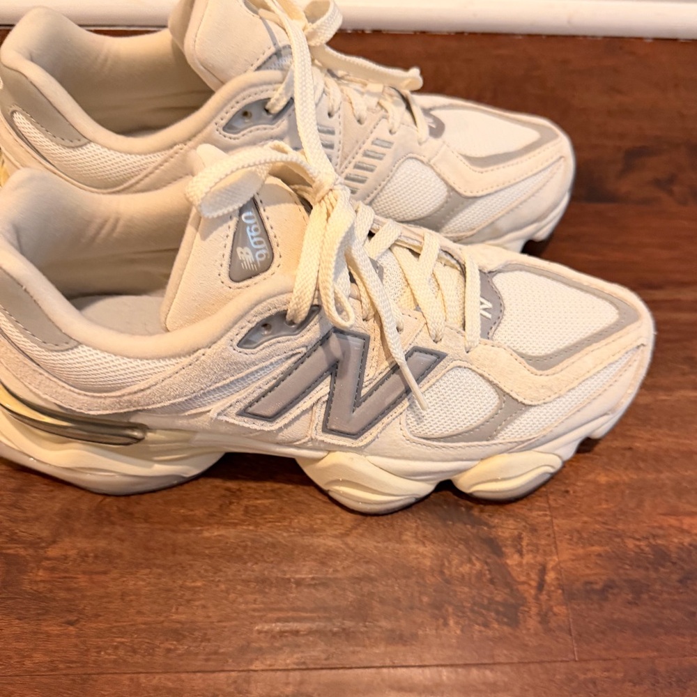 New Balance 960 like new - Picture 2 of 2